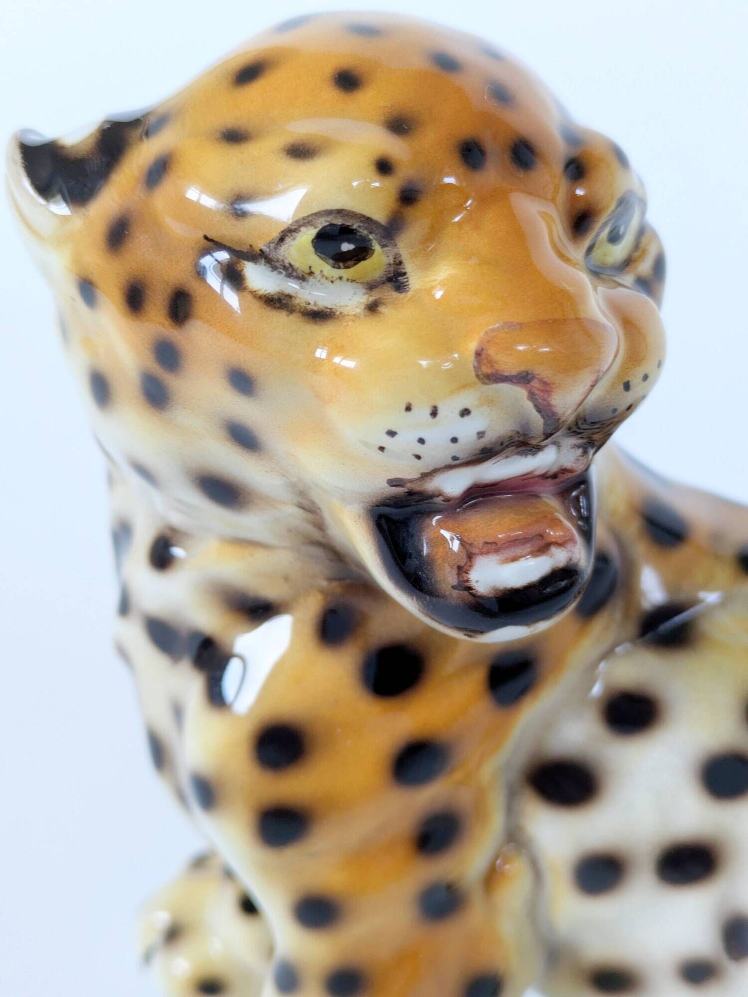 Porcelain leopard statuette, Ronzan, Italy, 1950s