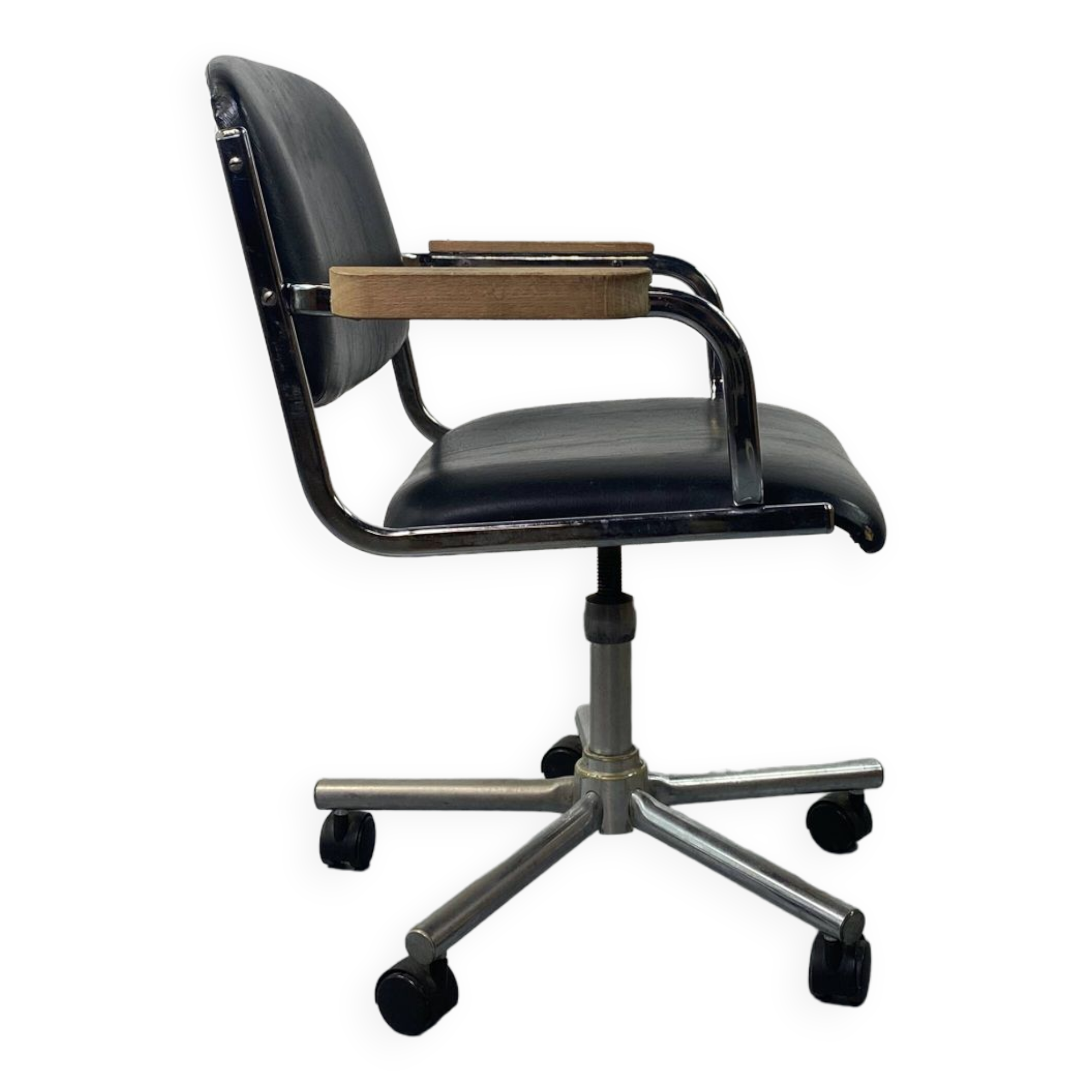 Black tubular office chair