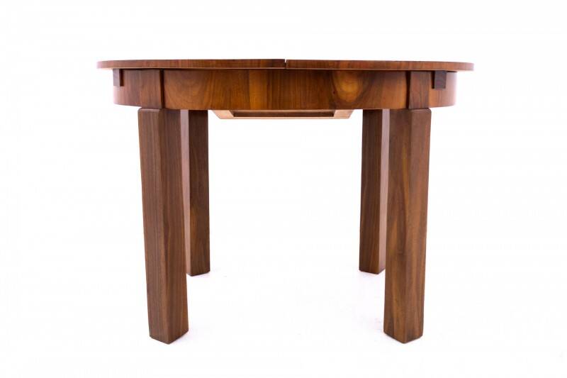 Oval Art Deco table from the 1940s, Poland. After renovation.