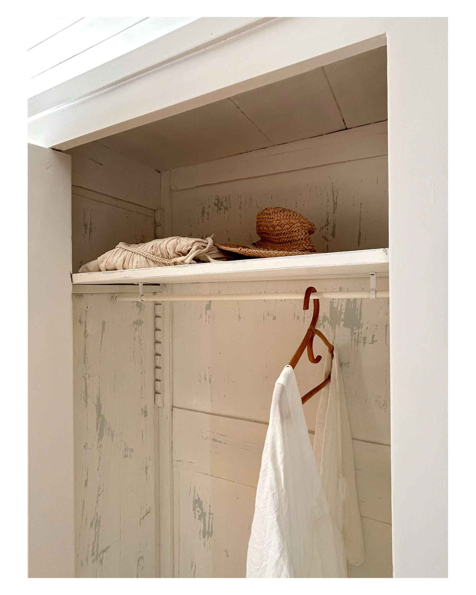 Armoire parisienne