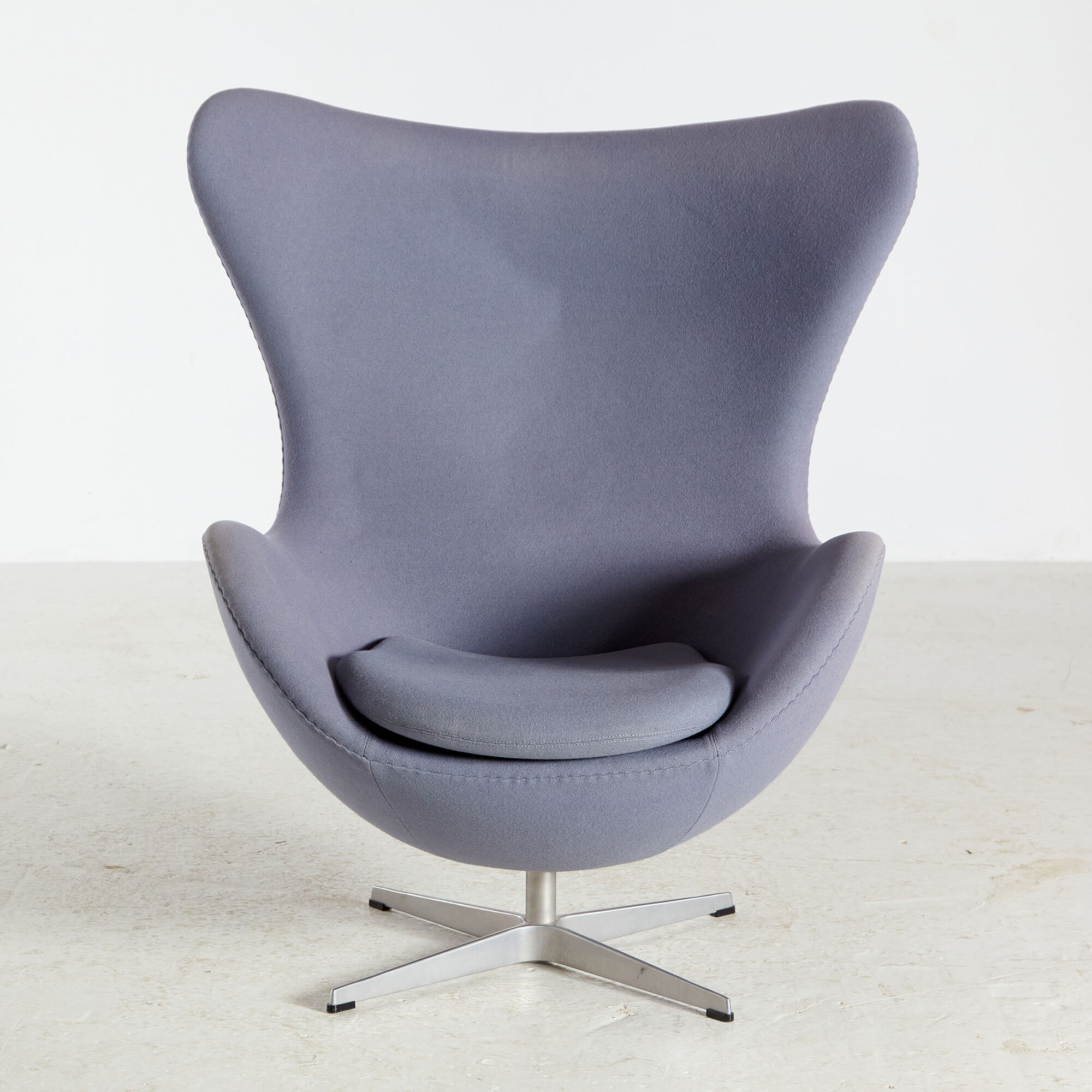 Egg chair by Arne Jacobsen for Fritz Hansen