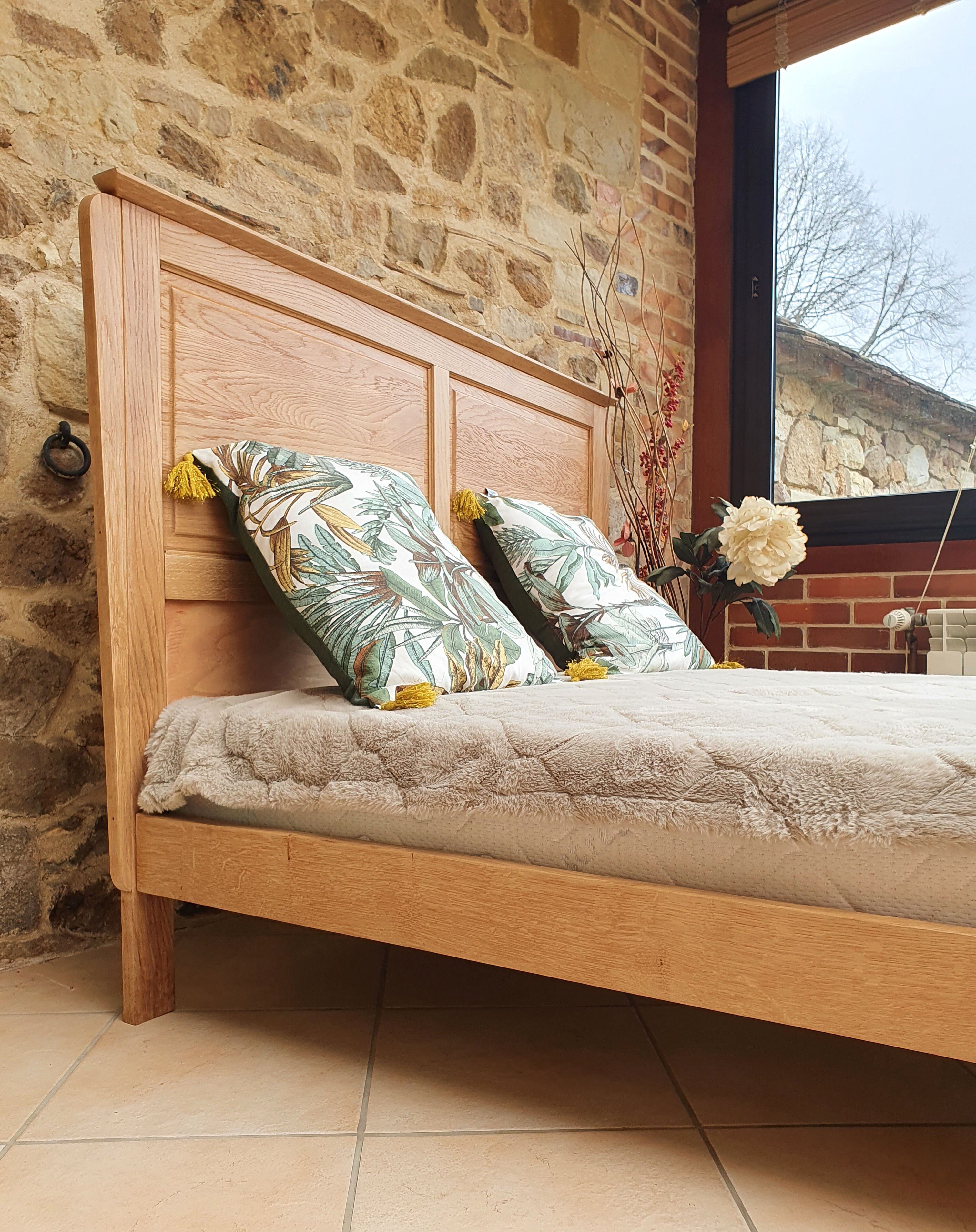 Vintage bed