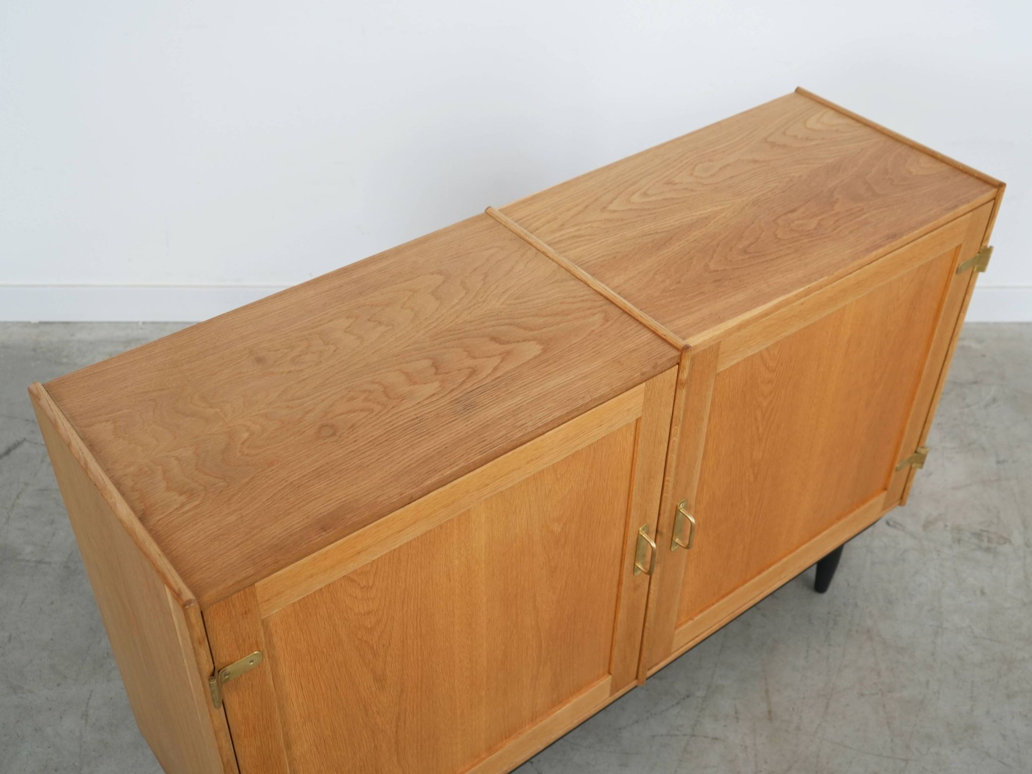 Ash cabinet, Danish design, 1970s, manufacturer: Lyby Møbler
