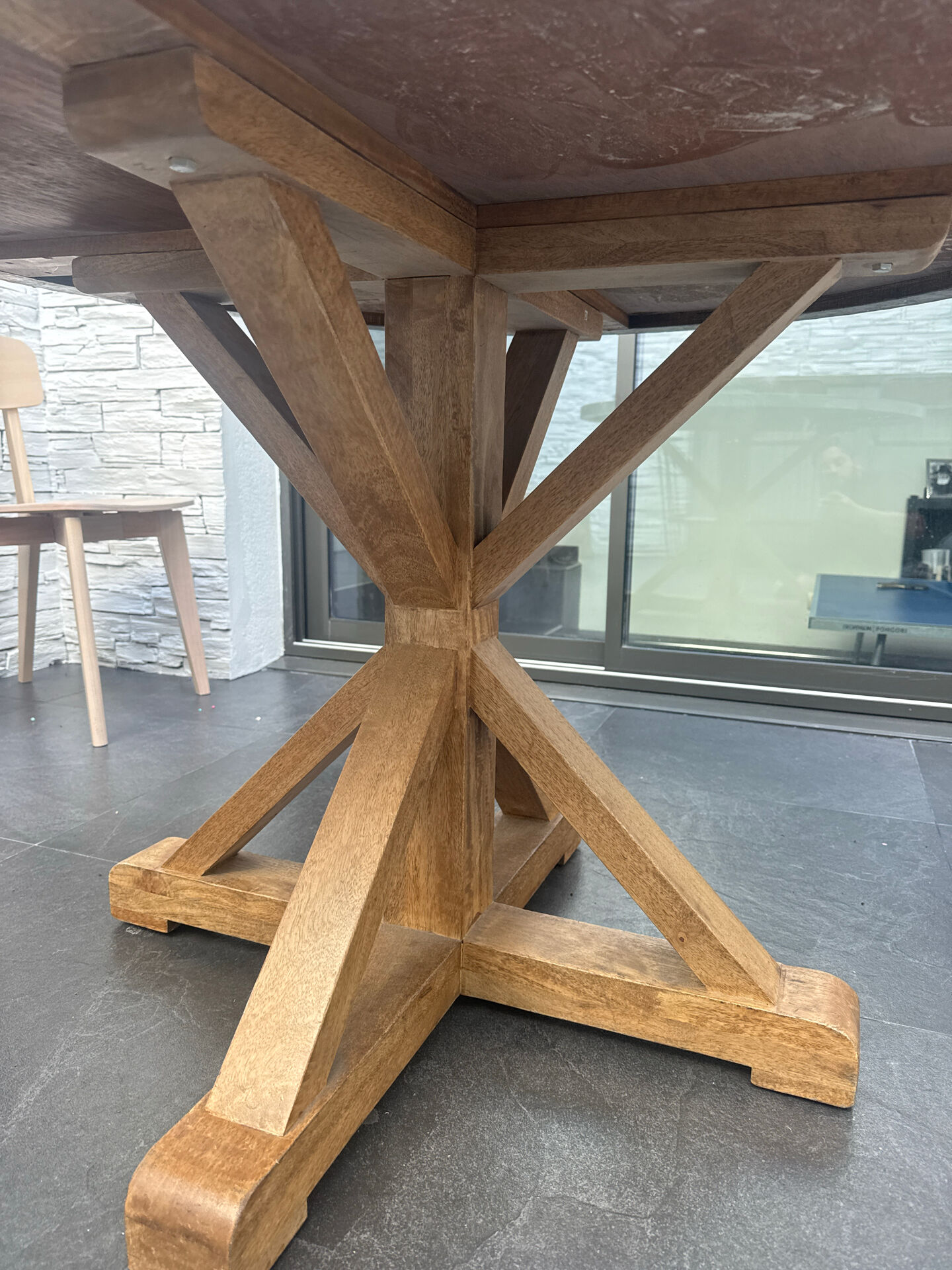 Table ronde acier artisanal