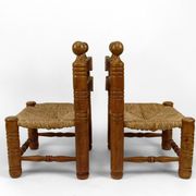 Paire de chaises basses paillées