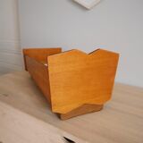 Lit de poupée en bois