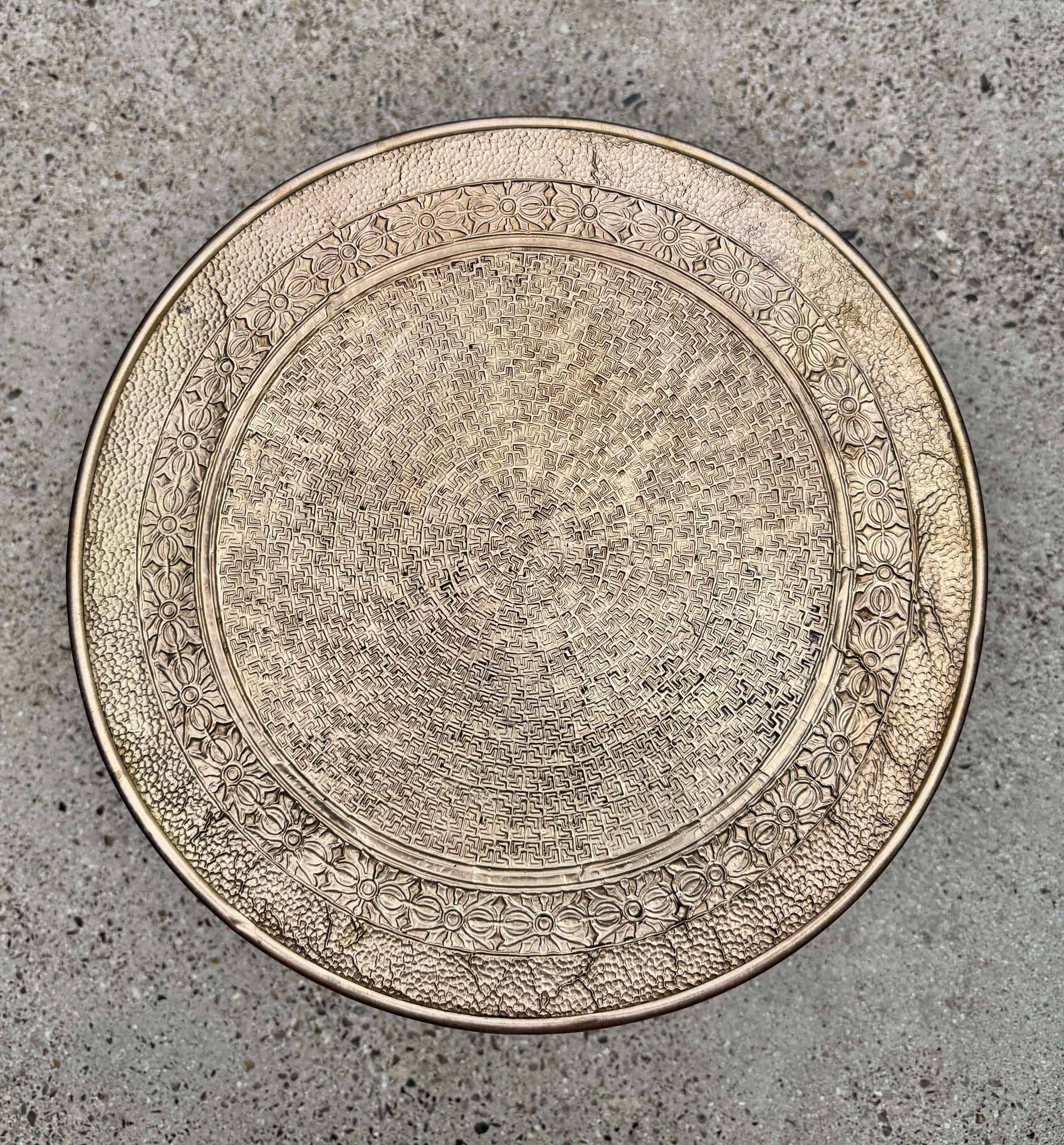 Art Deco pedestal table, Dutch school circa 1920
