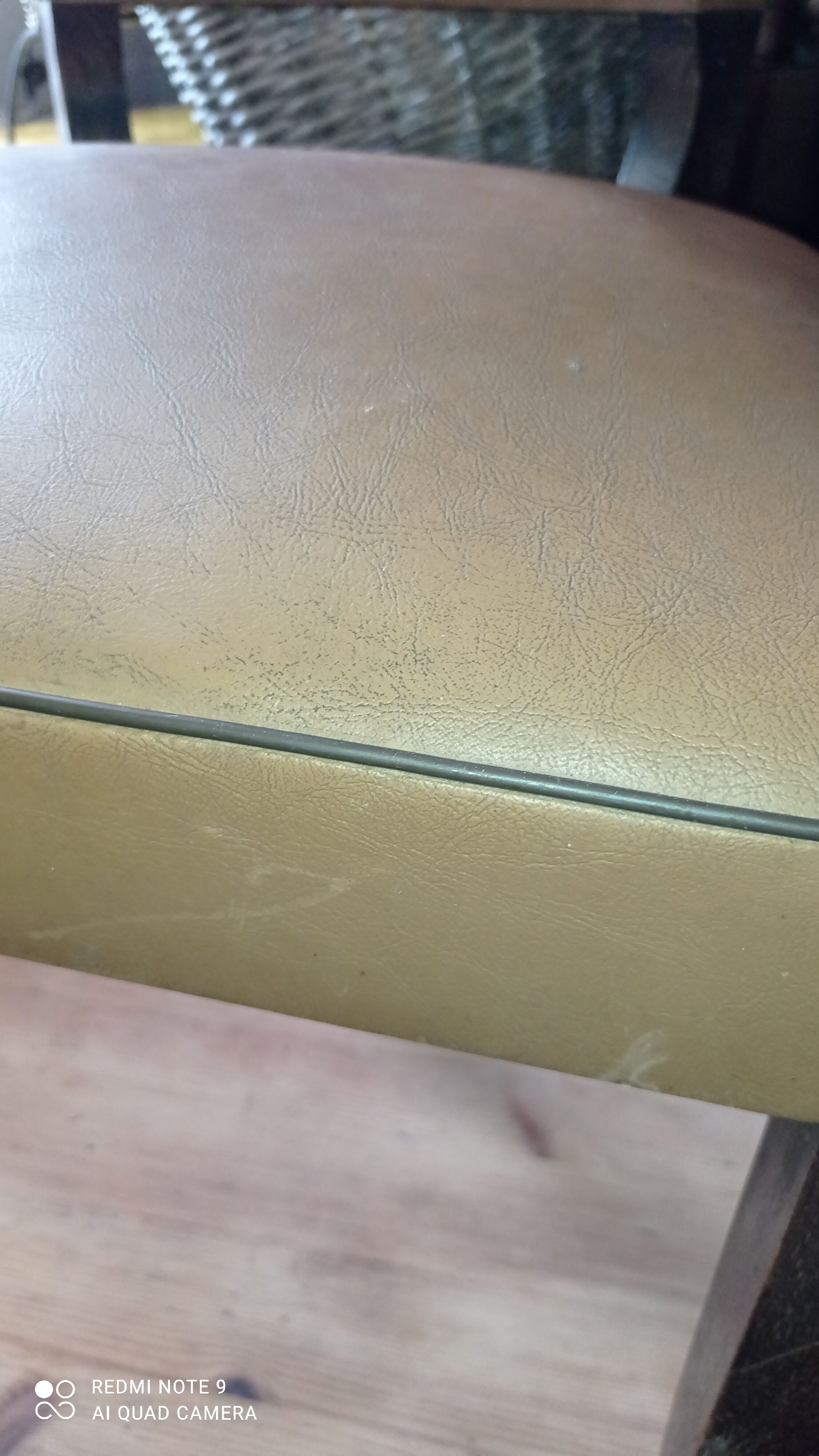 Bridge chair