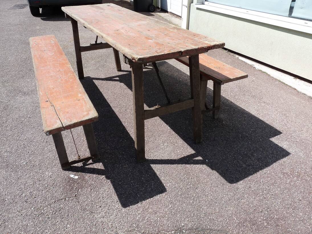 Table + 2 brewery benches - old brewery L.F. Haag Ingwiller prey