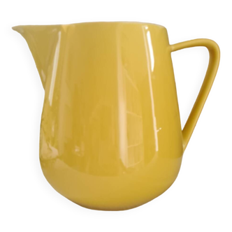 Villeroy and boch yellow pitcher