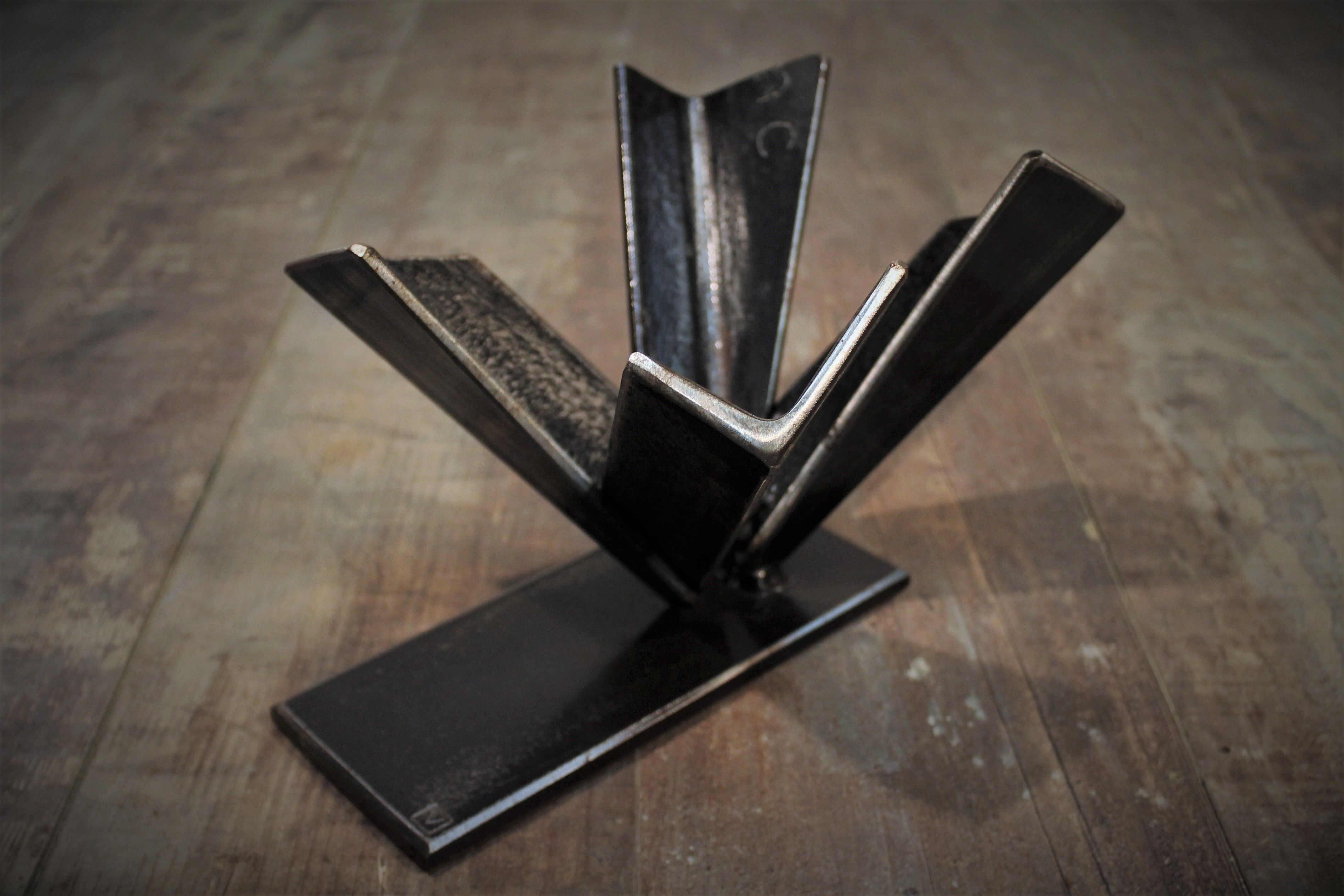 Vintage metal table center