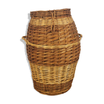 Wicker pan