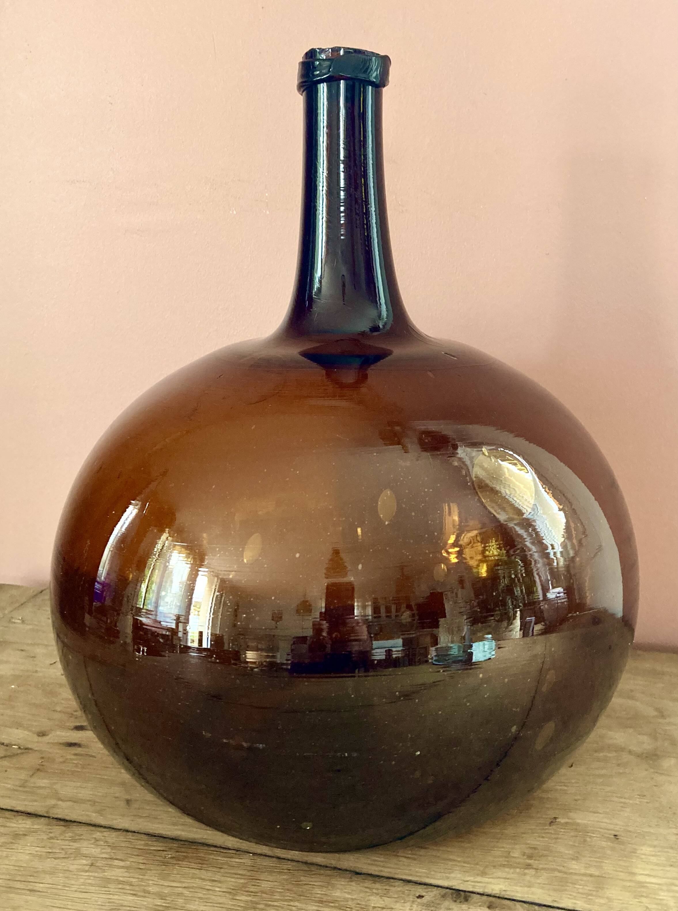 Amber demijohn from the end of 1800