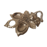 Silver metal egg shell or servant
