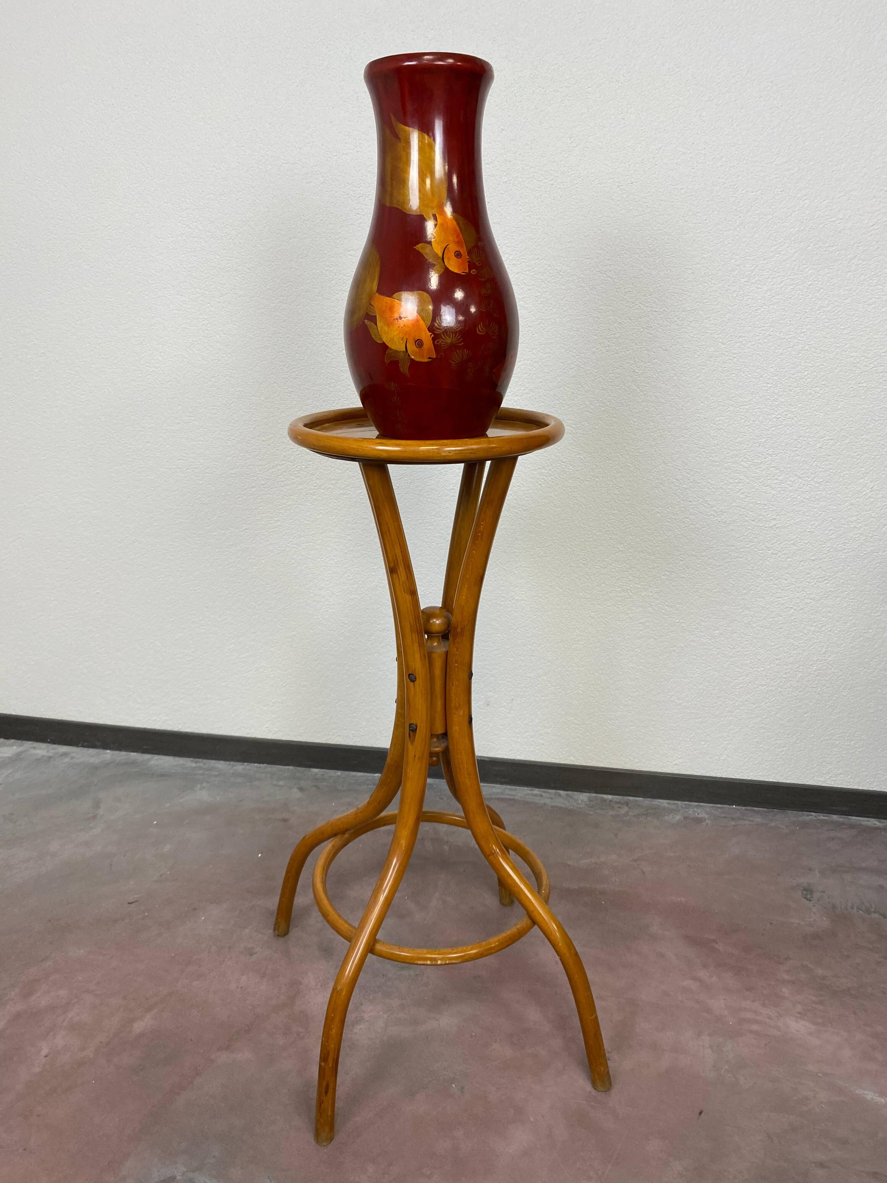 Plant support by Thonet