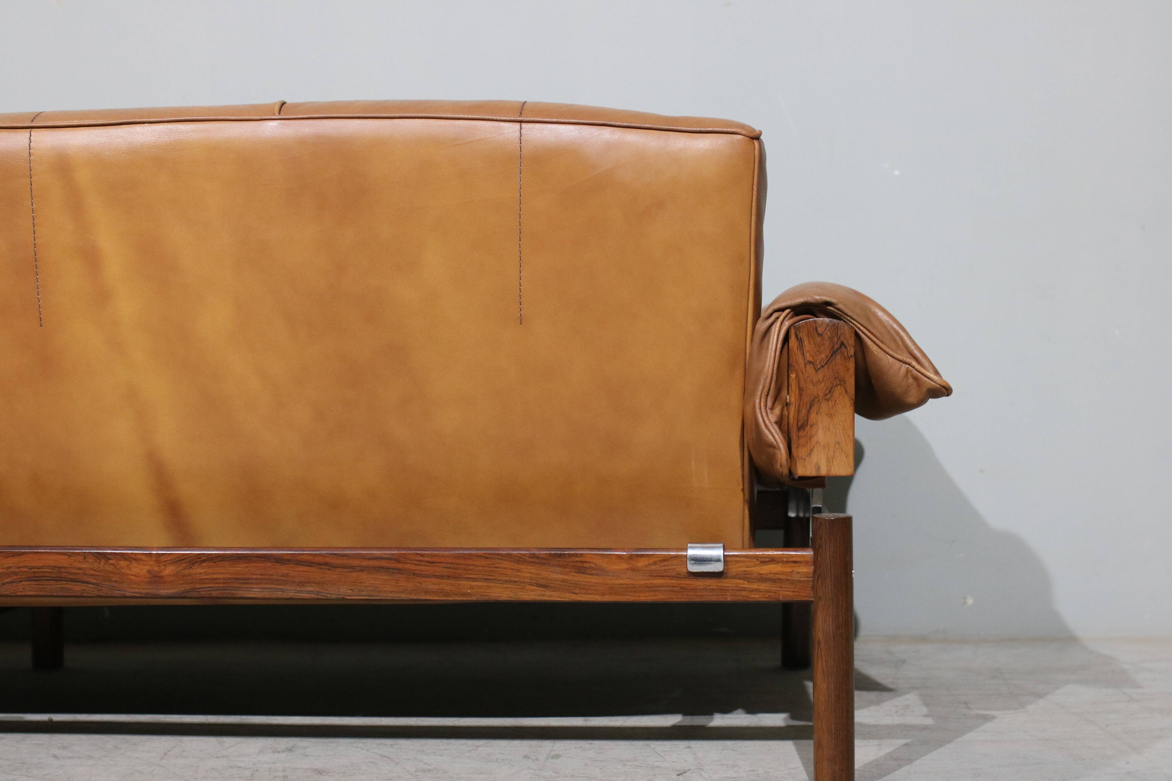 MP13 Sofa in Leather and Rosewood from Percival Lafer, 1970s