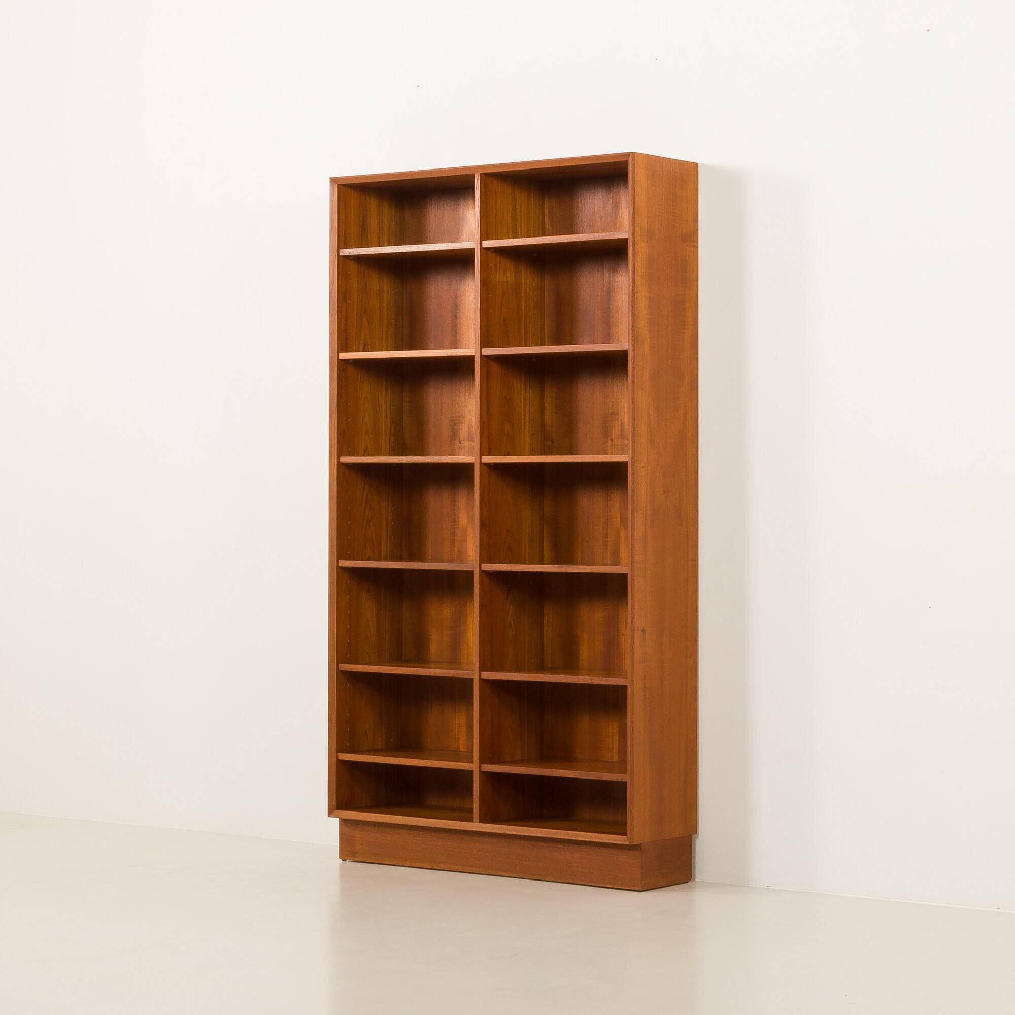 Danish vintage teak bookcase by Brourer Mobelfabrik, 1970s