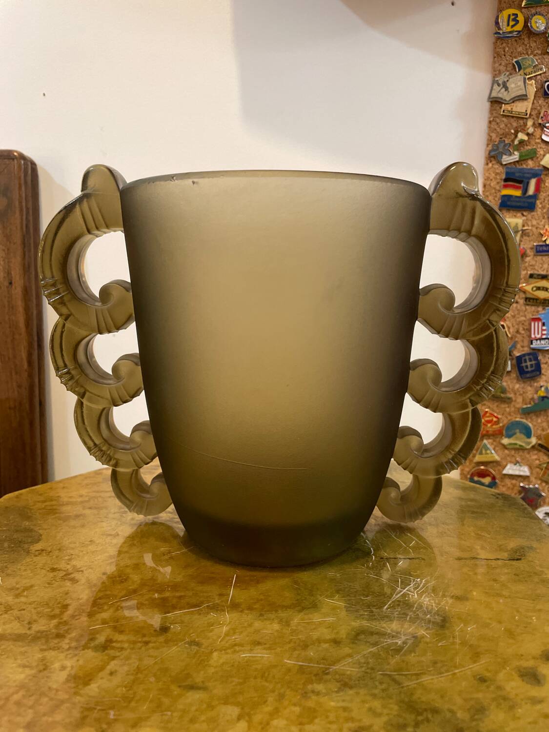Vase art déco en verre d’Avesn
