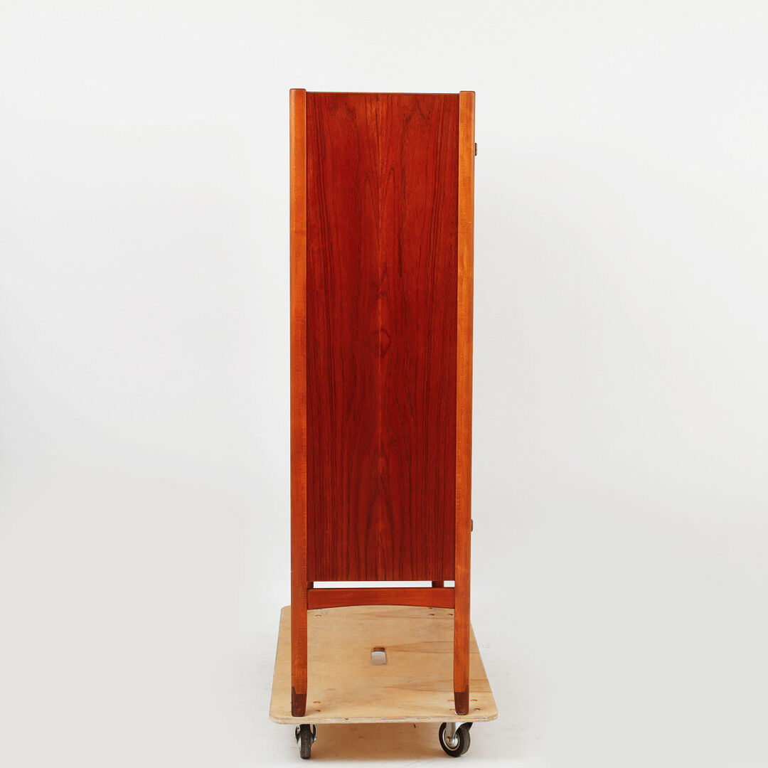 Cabinet modèle Bangkok par Yngve Ekström pour Westbergs Möbler Suède. 1950.