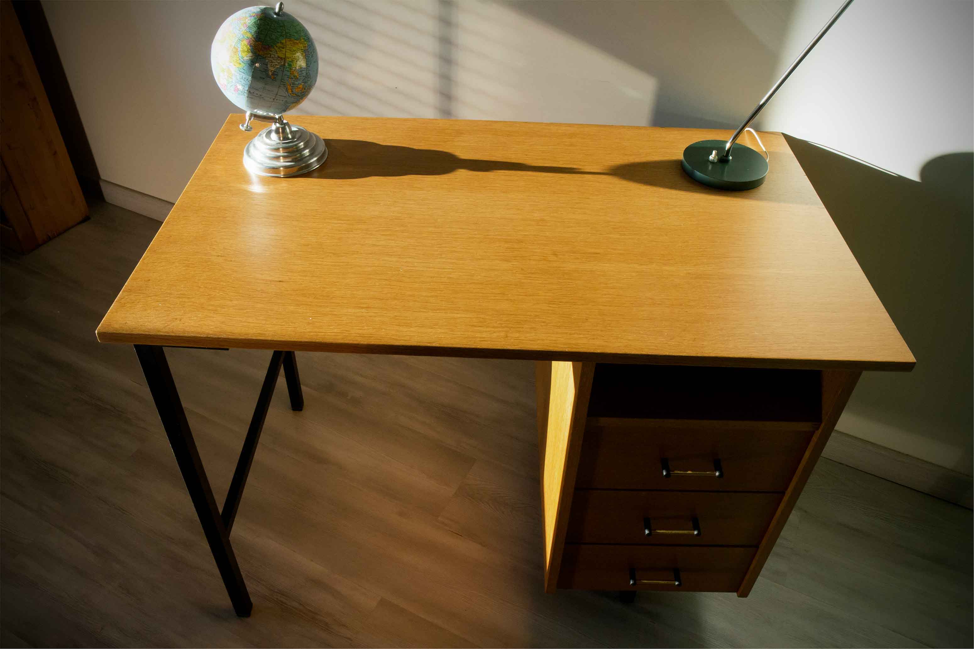 Desk 60's vintage modernist style, wood and steel