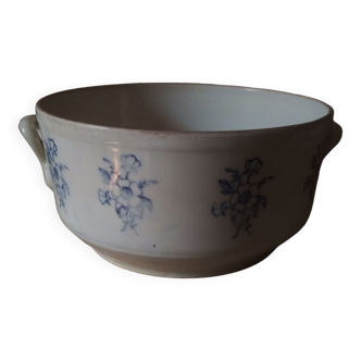 Ceramic tureen from St Uze