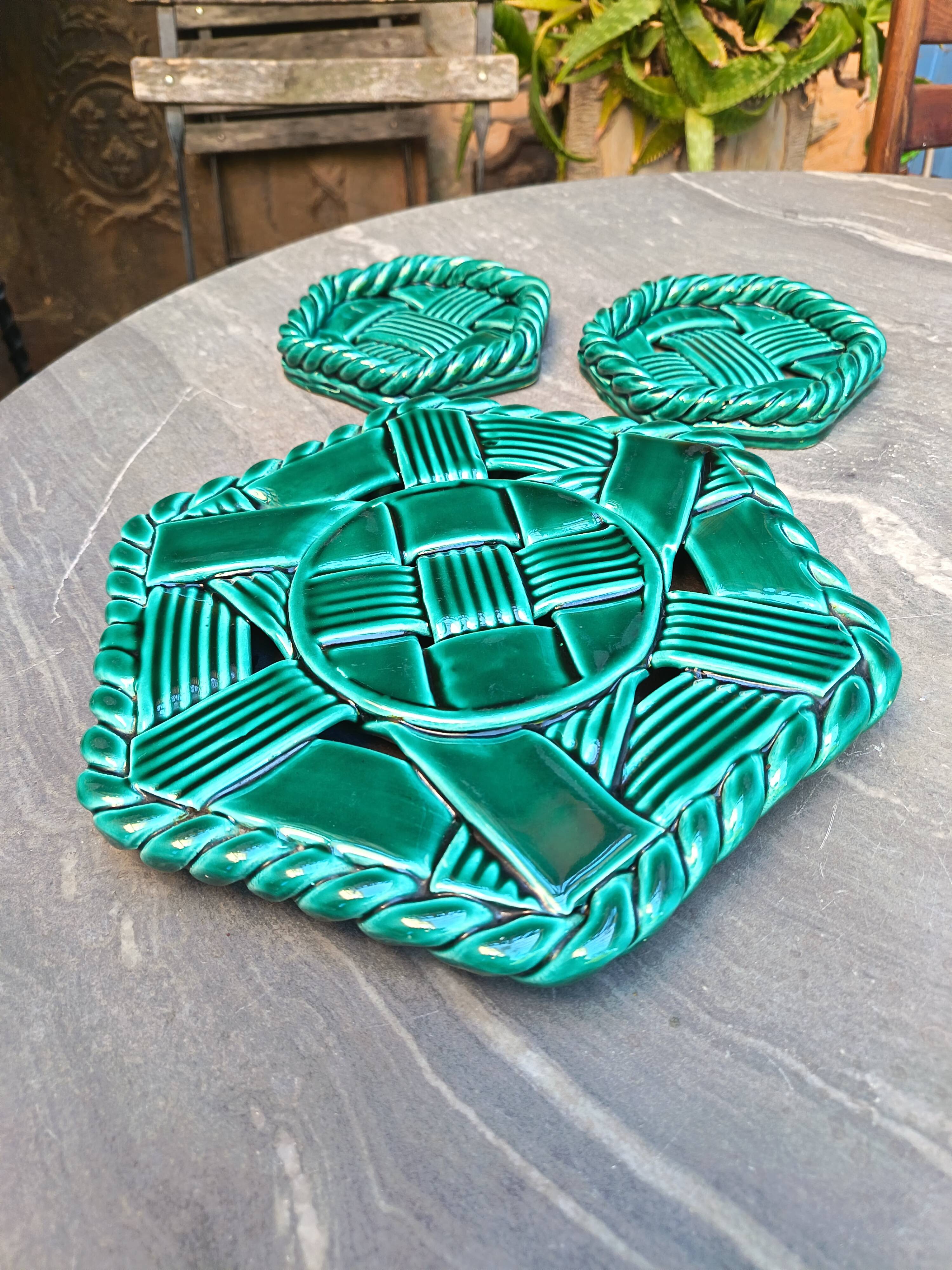 Woven ceramic trivet
