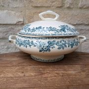 Saint Amand soup tureen model Guadeloupe with a floral decoration in Terre de Fer.