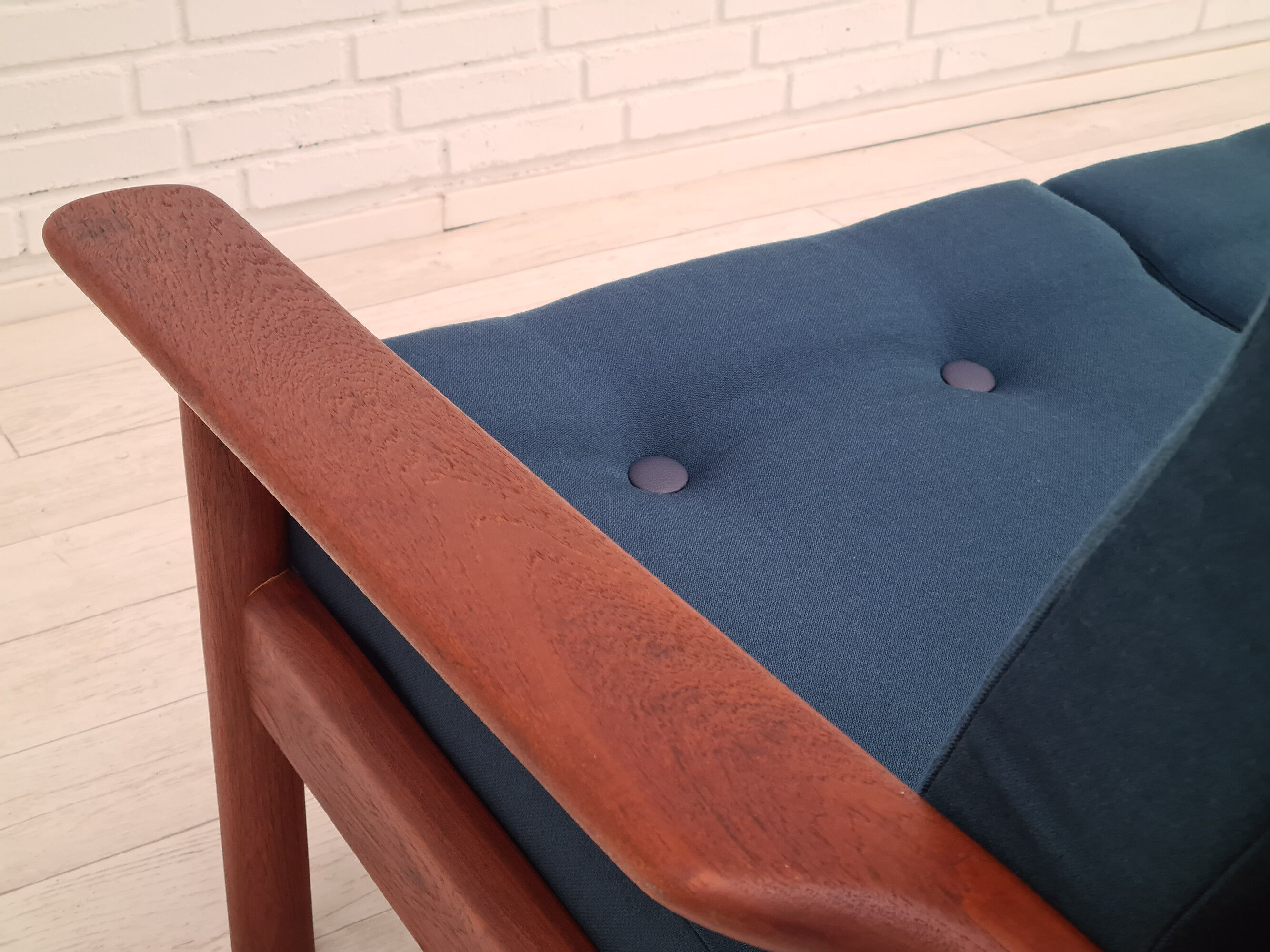 Canapé scandinave entièrement rénové, années 70, laine de meubles, teck