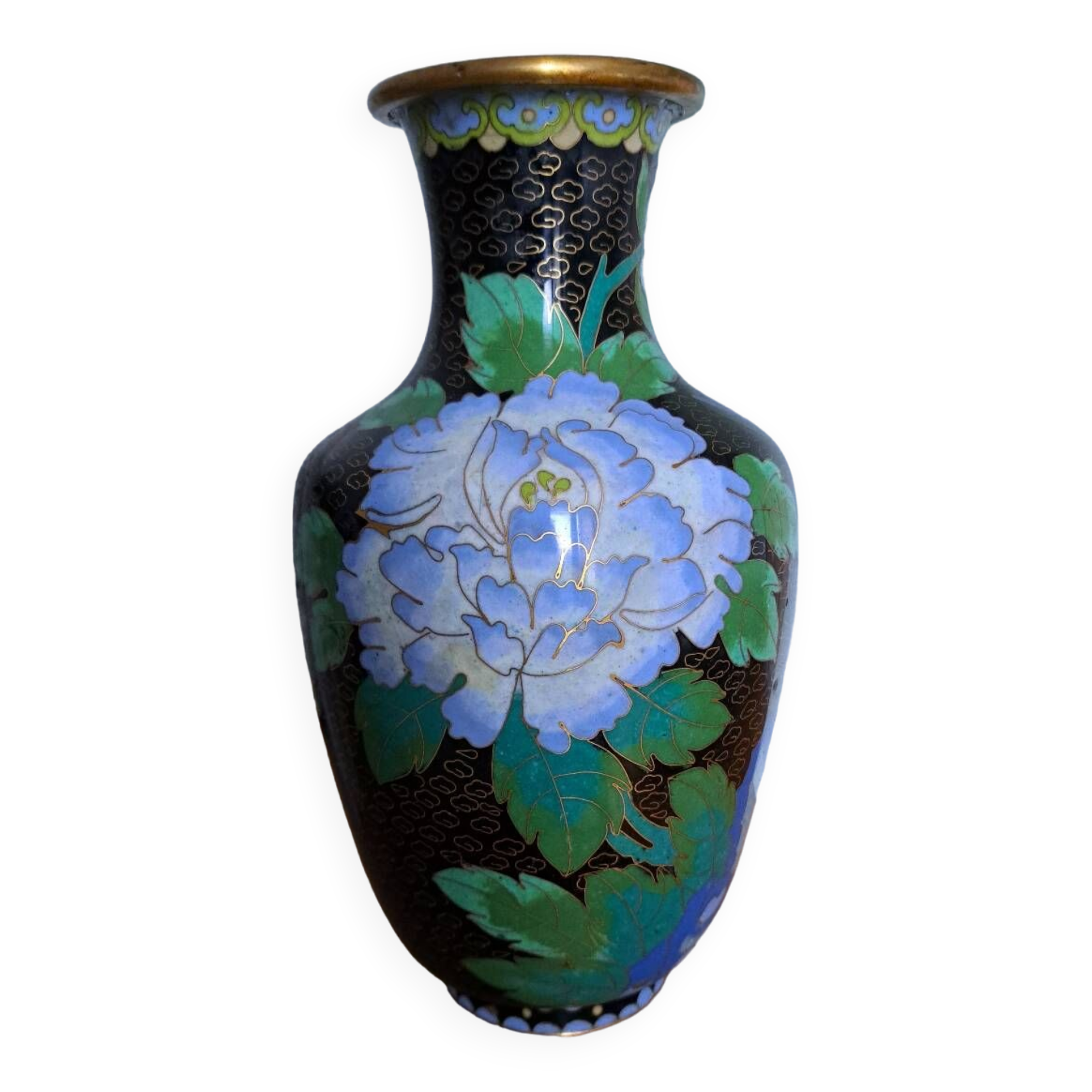 Chinese cloisonné vase