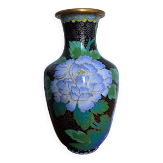 Chinese cloisonné vase