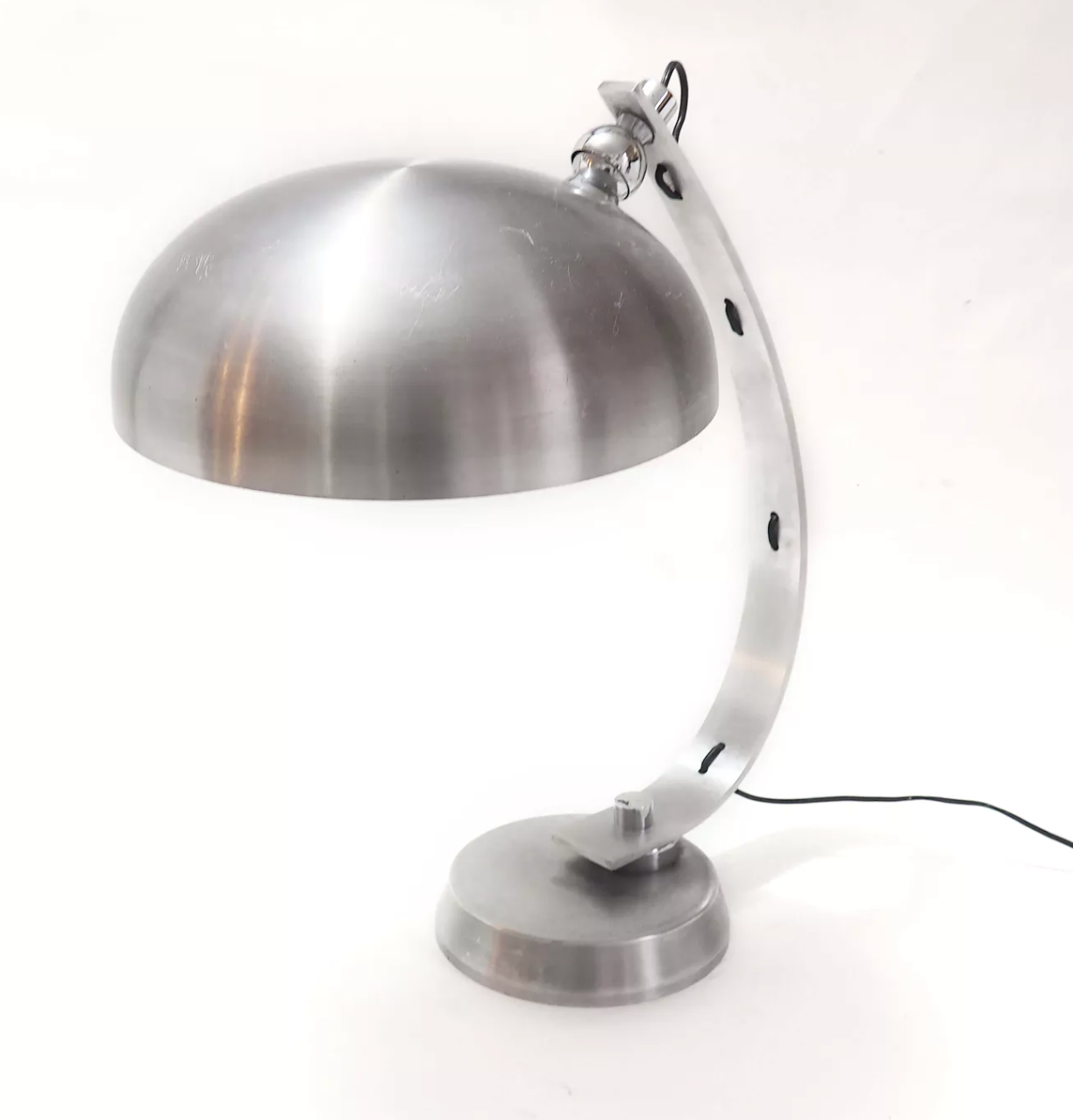 Desk lamp