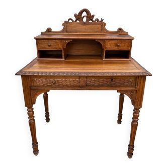 Old tiered desk