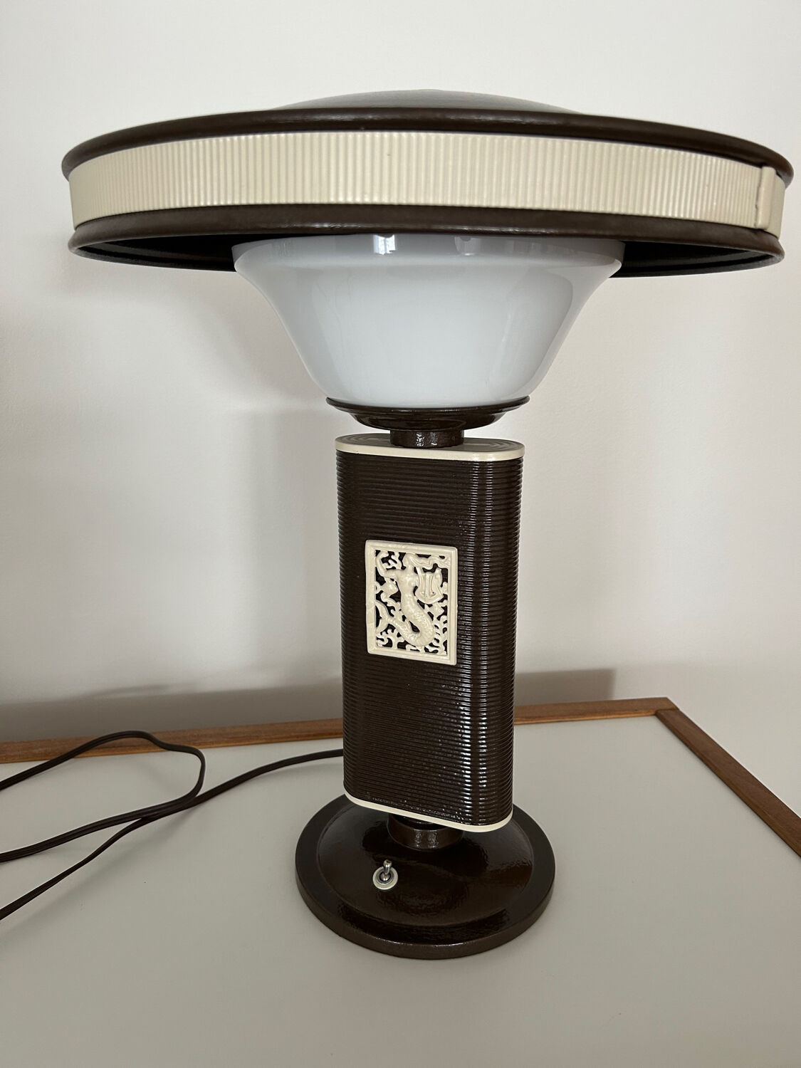 Jumo desk lamp