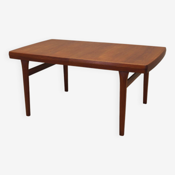 Table en teck, design danois, années 1970, production : Danemark