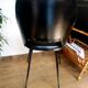 Chaise tonneau en skaï