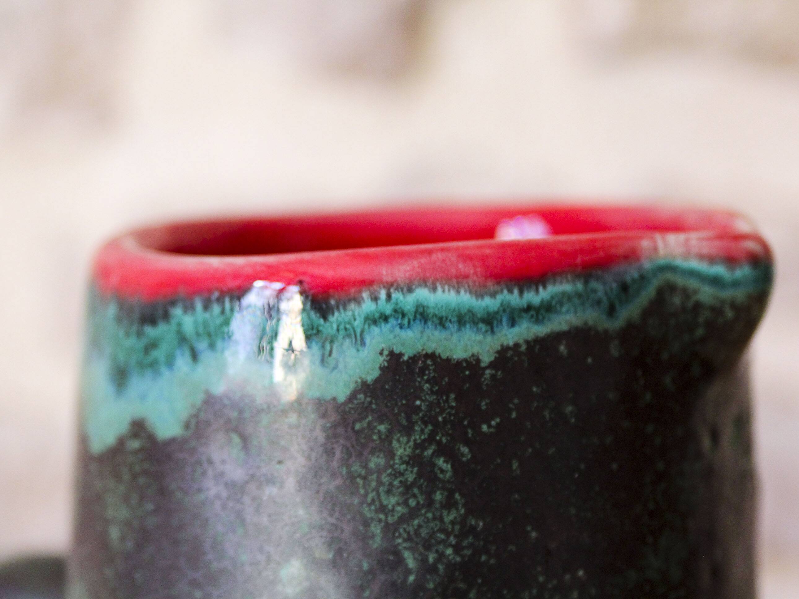 Pichet en céramique émaillé