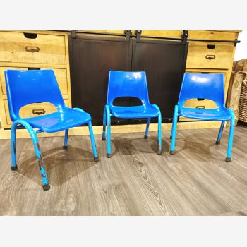 Lot de 3 chaises d'école maternelle estampillée RB