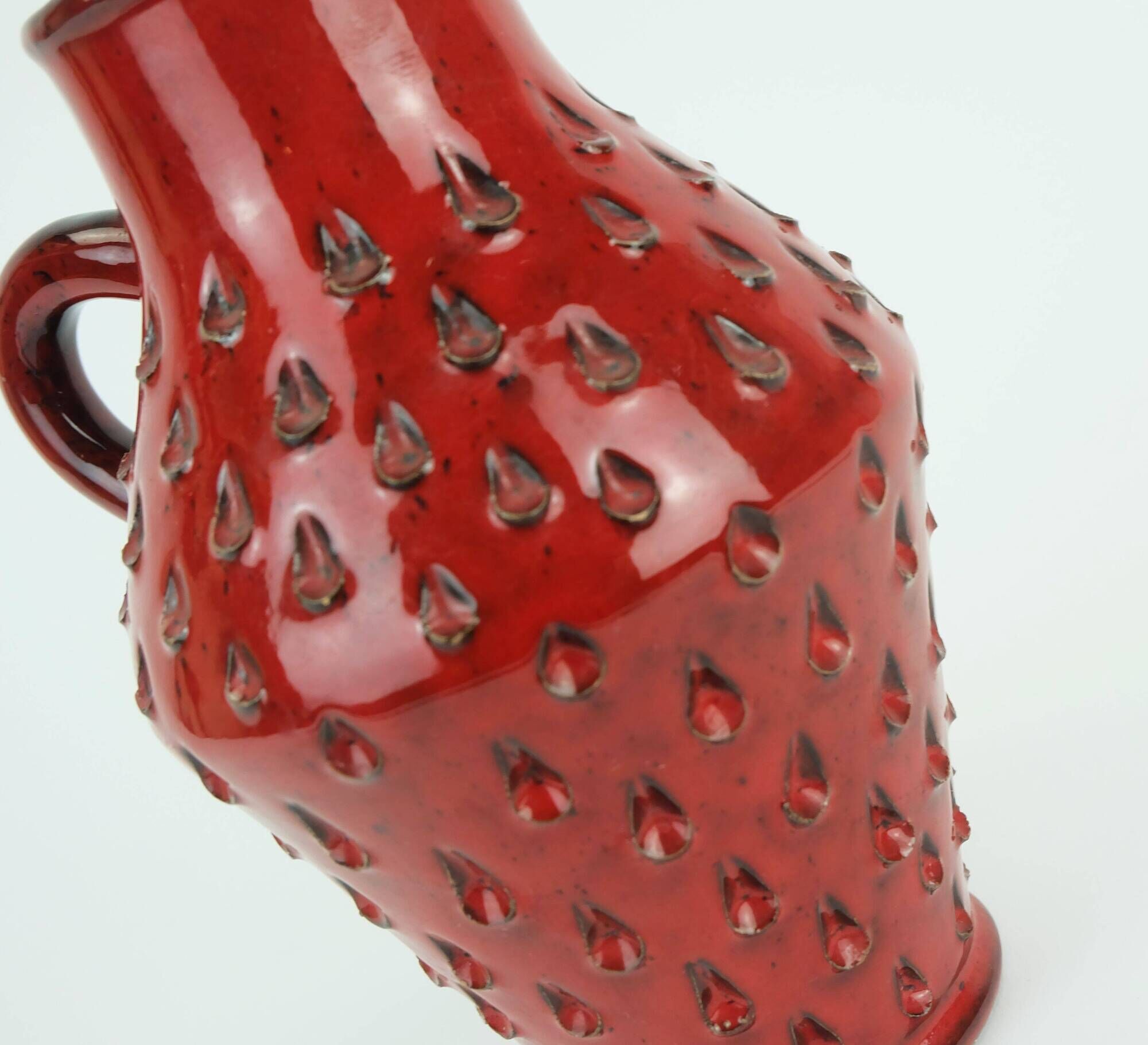 Italian mid century vase fratelli fanciullacci strawberry sgraffito decor 1960s 1970s