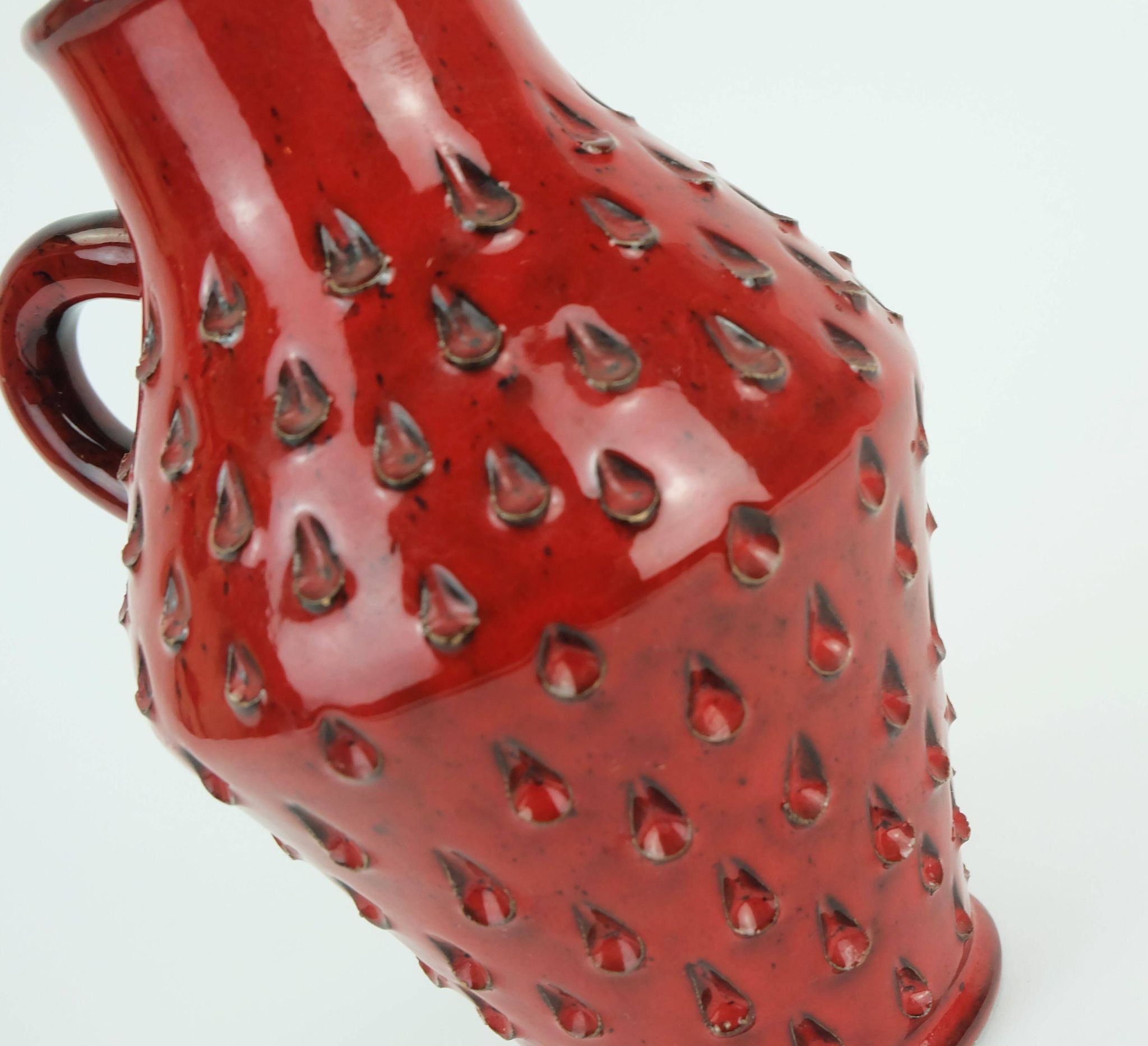 Italian mid century vase fratelli fanciullacci strawberry sgraffito decor 1960s 1970s
