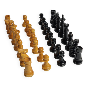 Jeu d’échecs Staunton en bois laqué – Roi 10 cm – El Corte Inglés