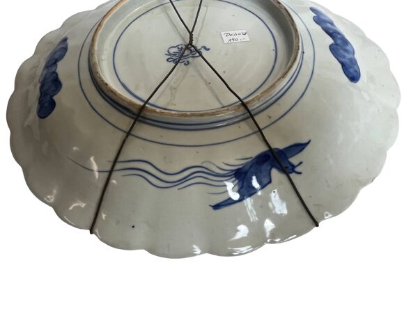 Chine, plat chantourné porcelaine polychrome Imari XXème