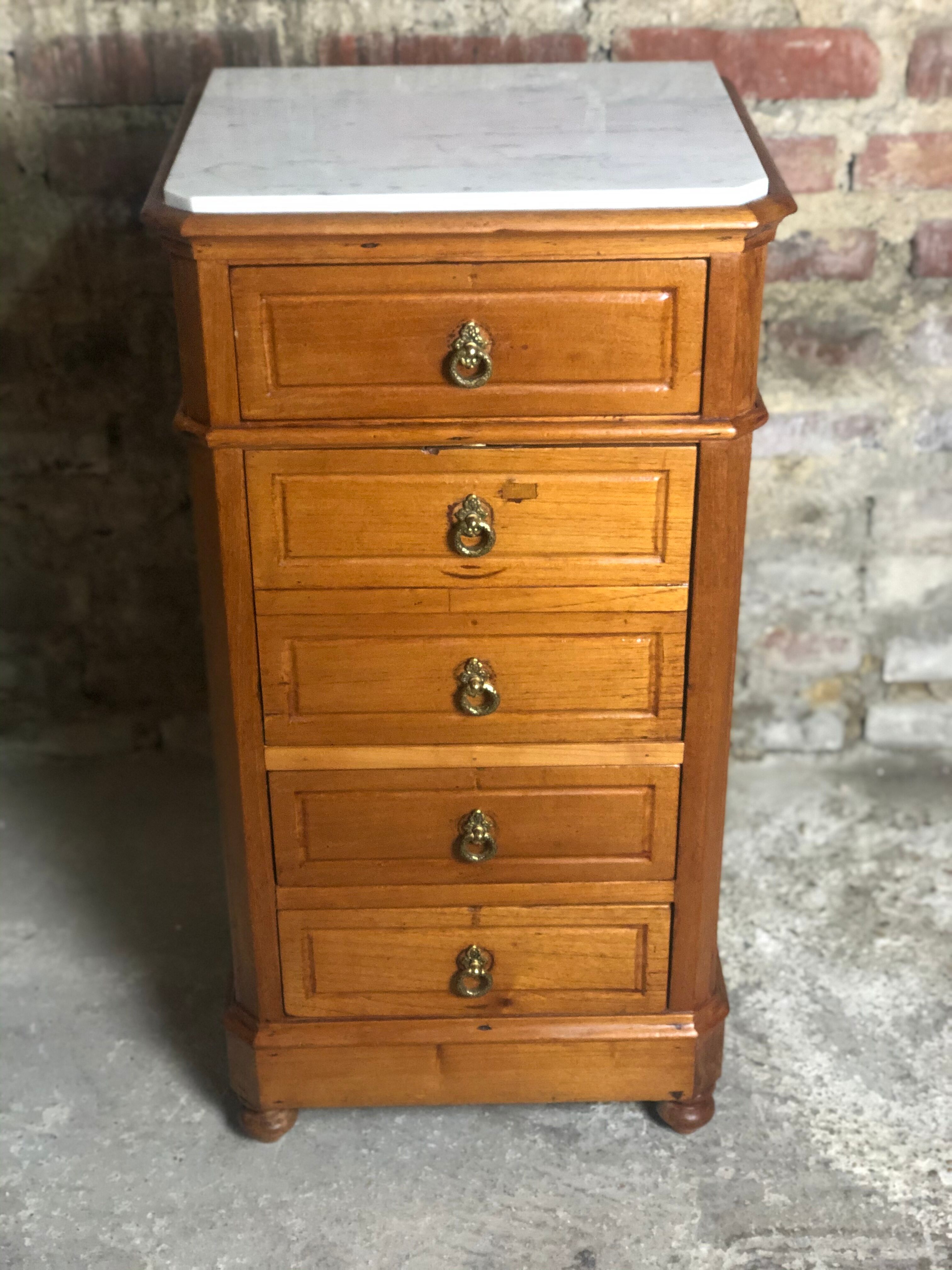 Waxed beech chiffon with white marble top