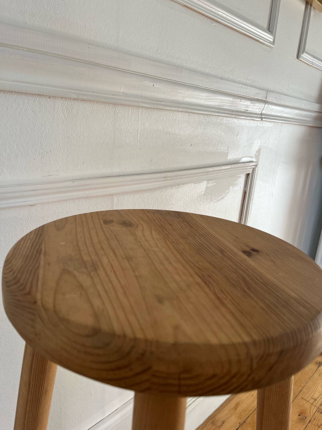 High wooden stool with chalet style