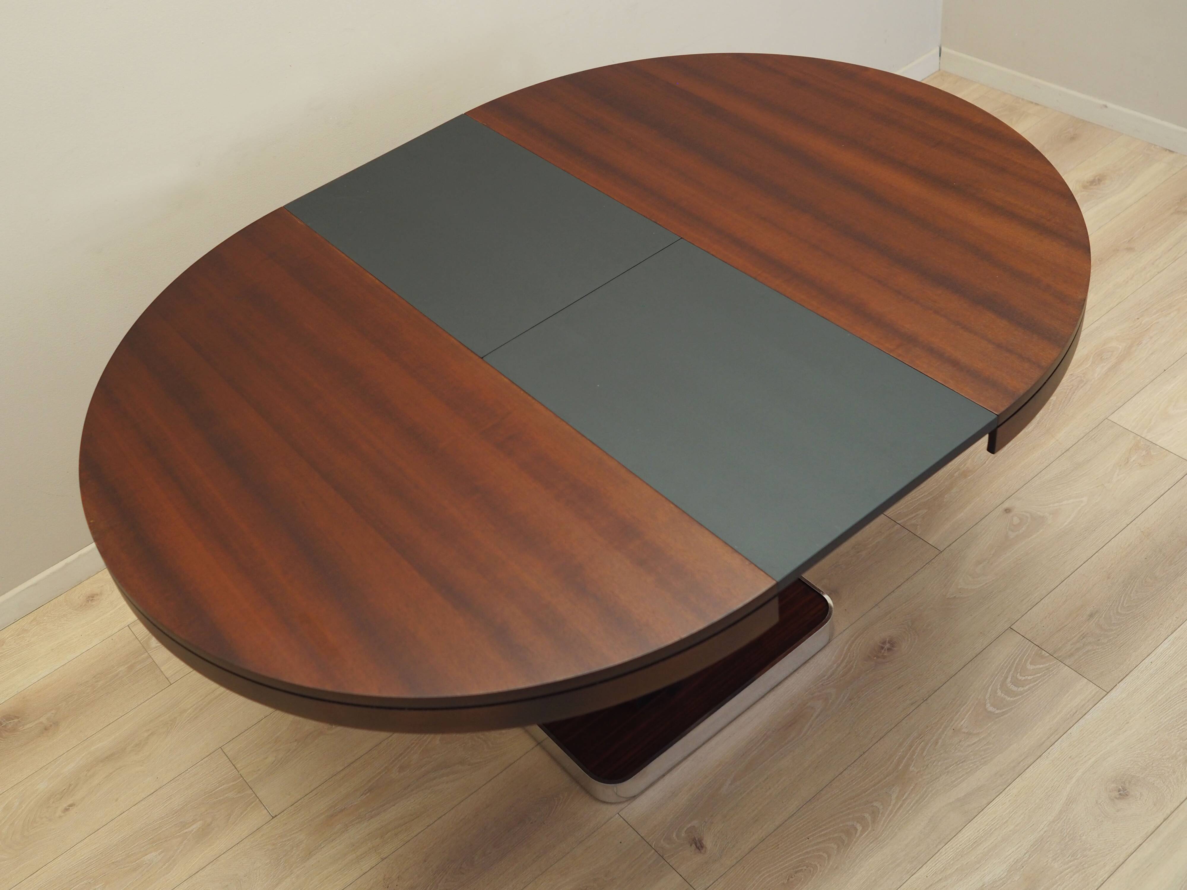 Round mahogany table, Italian design, 1970s, production: Italy