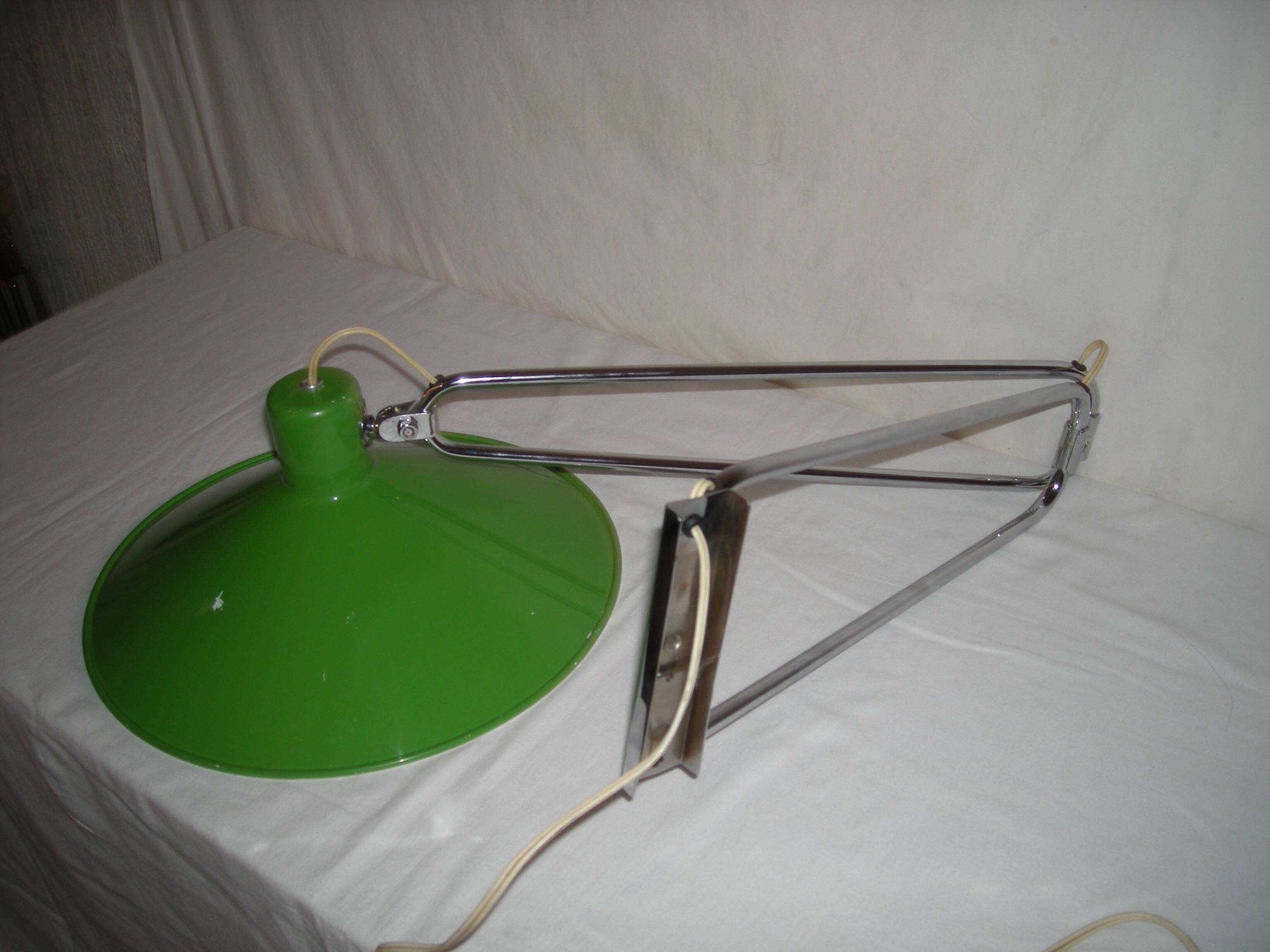 Articulated arm wall lamp from the 60s