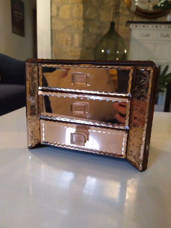Jewelry Box 50s