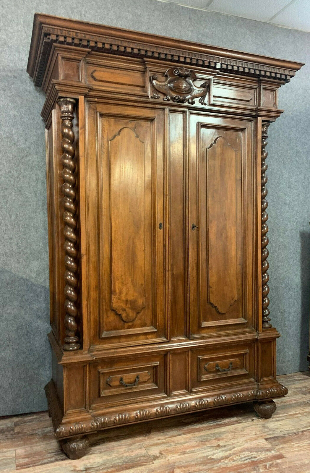 Louis XIII Renaissance cabinet in solid walnut around 1850.