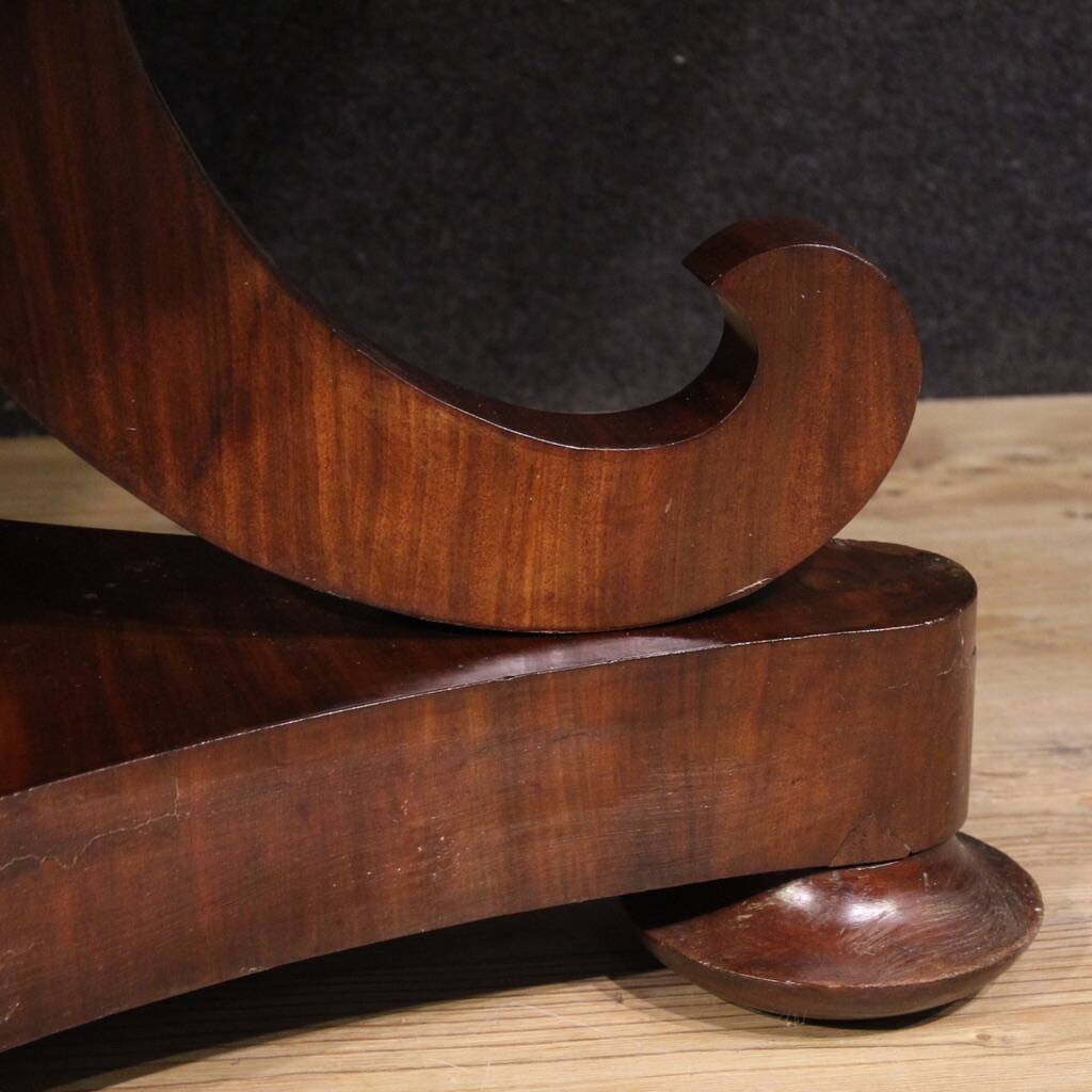 19th century Dutch mahogany table
