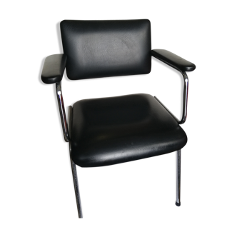 Chrome Seat with black trim