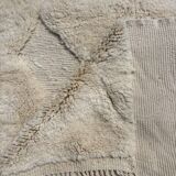 White Moroccan shaggy wool rug